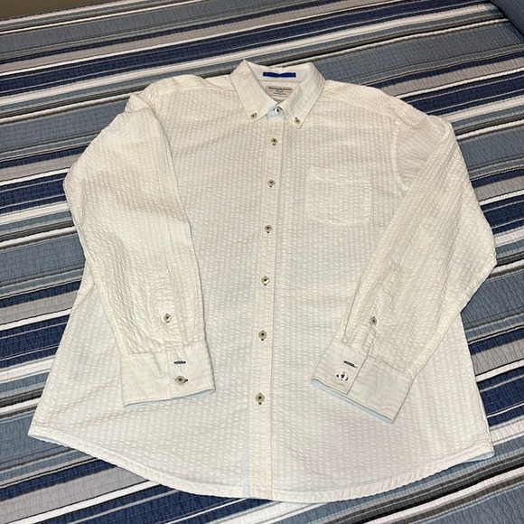 Tommy Bahama men’s Island Modern Fit casual button down, textured cotton, EUC, L - Picture 1 of 7